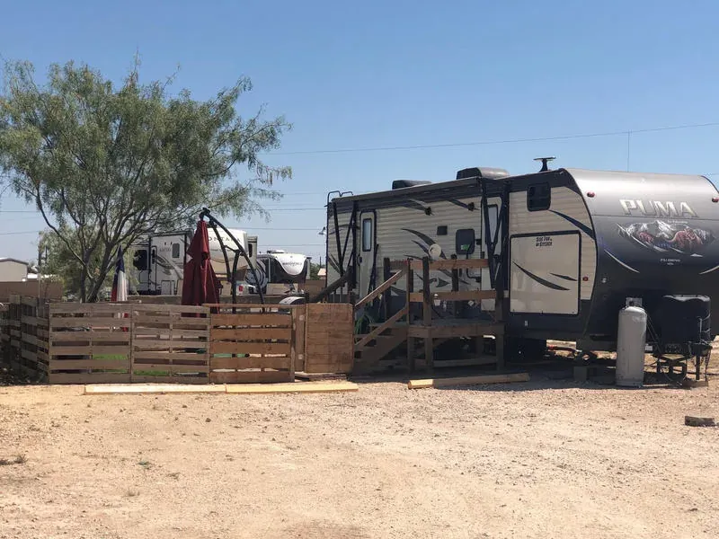 Second row of RV sites at Mesquite Oasis Lodge & RV Park in Odessa, Texas
